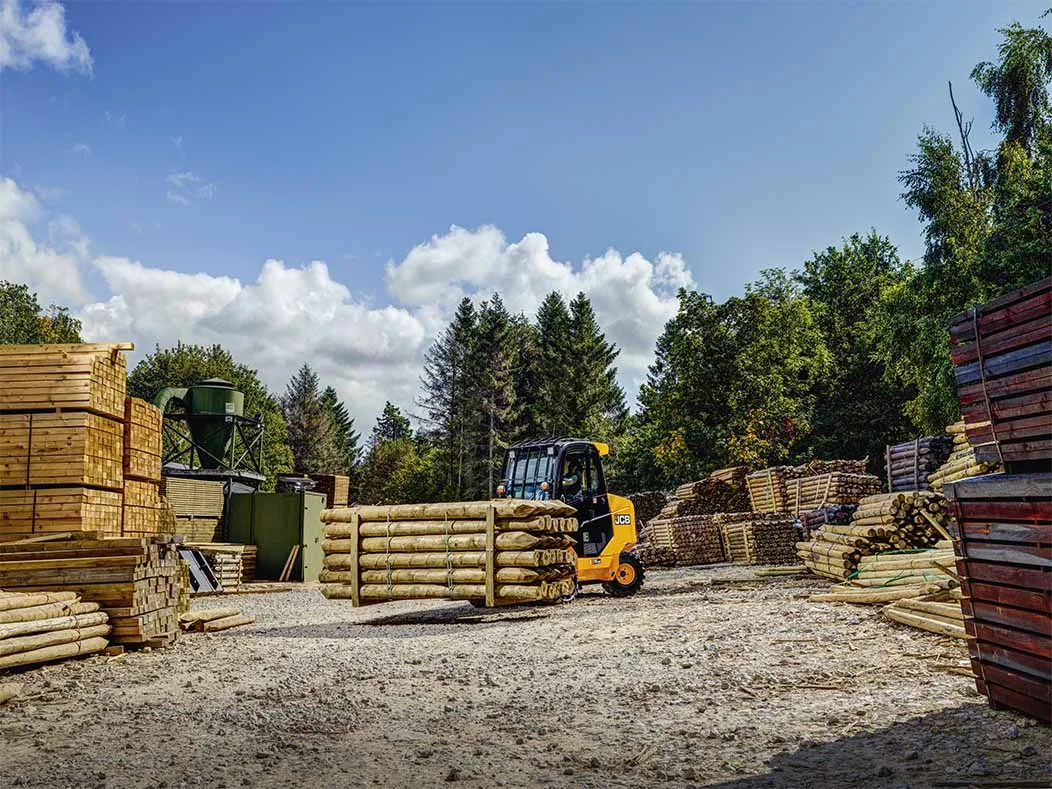 A_TLT_35-26D_4X4_WASTEMASTER_14.jpg