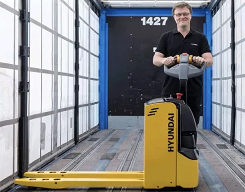 Découvrez les transpalettes Hyundai Material Handling !