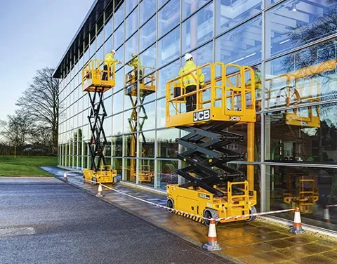 Gamme de nacelles ciseaux JCB 100% électriques